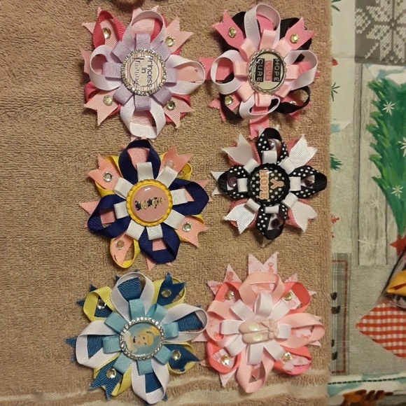 Multiple Handmade Girls Hairbows - Picture 2 of 8